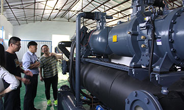 電地?zé)嵘a(chǎn)車(chē)間